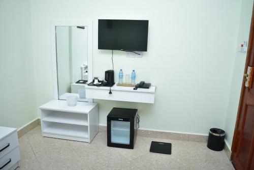 Μια τηλεόραση ή/και κέντρο ψυχαγωγίας στο La Stanar Hotel