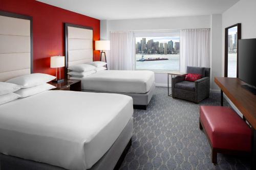 Hyatt Regency Boston Harbor Image