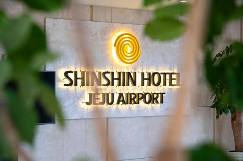 Certifikát, hodnocení, plakát nebo jiný dokument vystavený v ubytování Shin Shin Hotel Jeju Airport
