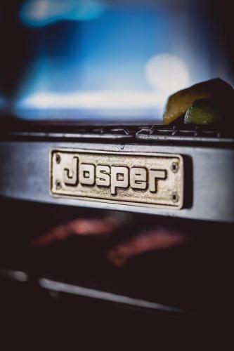 a license plate on the front of a car at Clubhaus Bachmair Weissach in Tegernsee