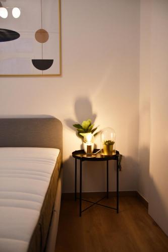Postel nebo postele na pokoji v ubytování Appartement au centre de Jambes-Namur Sleep & Repeat