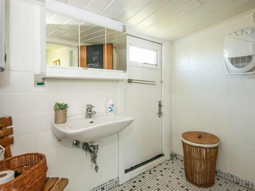 Ванная комната в Holiday home Broager IV