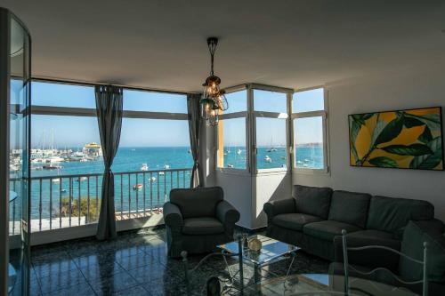 La Buena Vida, by Comfortable Luxury