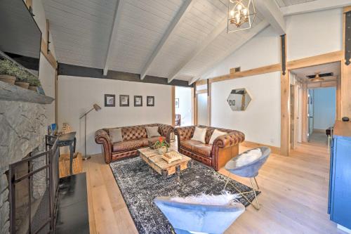 Chic Alpine Hideaway Hiking, Skiing and Exploring! – Photos 3