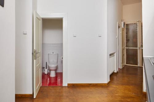 Koupelna v ubytování Supercosy Apartment at Žižkov