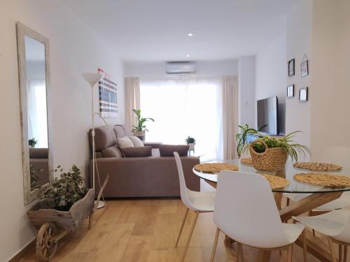 AZAHAR-Playa Home by Cadiz4Rentals