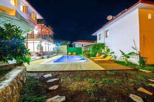 Πισίνα στο ή κοντά στο Villa Jasmin Selimiye -with pool Daily Weekly Rentals