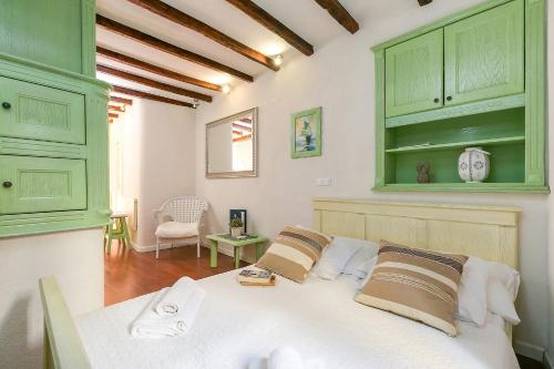 Studios Verde by Irundo