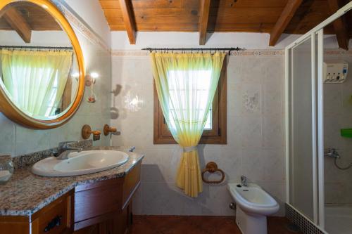 Et badeværelse på The Corner of Dreams - Pool - Parking - Rural