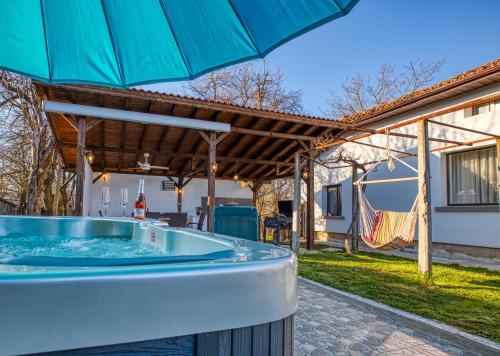 Fotografie z fotogalerie ubytování Guest House Stoyanovata Kashta - Стояновата къща v destinaci Elena