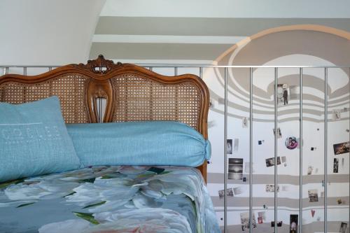 Postel nebo postele na pokoji v ubytování Coclee Suite Palace