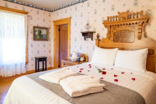 Postel nebo postele na pokoji v ubytování Hôtel Château Albert