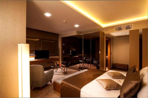 Ảnh trong thư viện ảnh của MAJURA HOTEL BUSINESS ở Karşıyaka