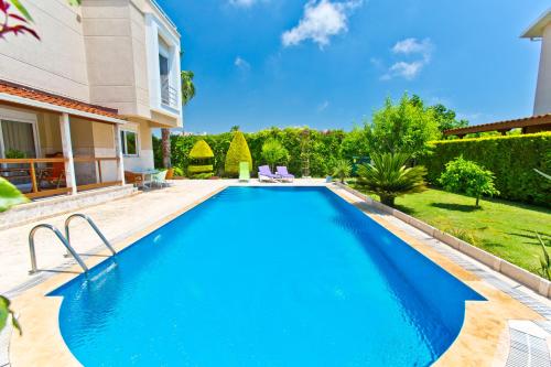 Foto dalla galleria di Paradise Town Villa ART a Belek