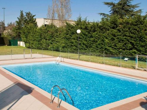 Piscina a Mercure Valence o a prop