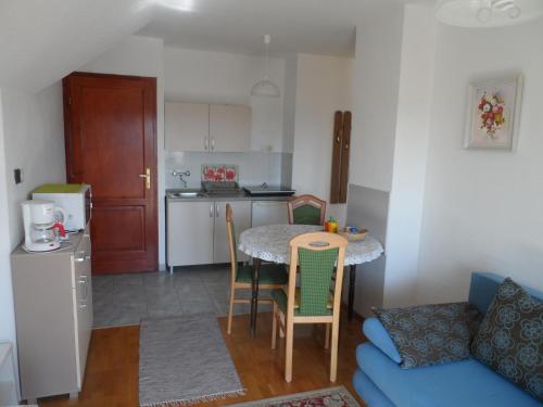 Køkken eller tekøkken på Apartman Berki