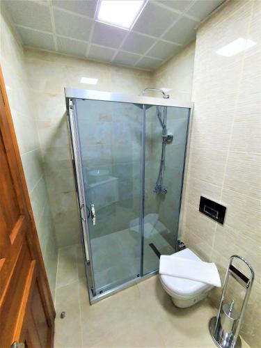 Ένα μπάνιο στο Villa Asya