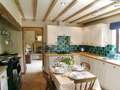 Dining area at the cottage 