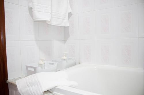 A bathroom at Apartamento Sol-Muxía