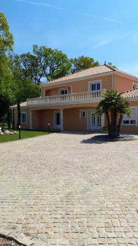 VILLA DES CHENES-Adult only