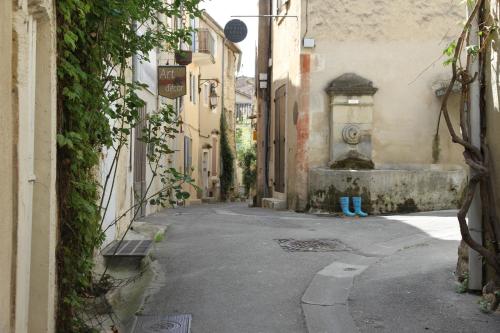 Φωτογραφία από το άλμπουμ του LE PASSAGE σε Lourmarin