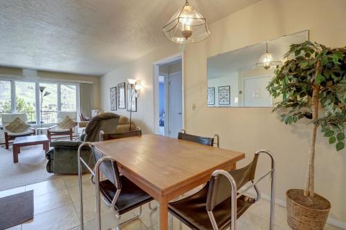 CC42 Chateau Claire condo – Photos 5