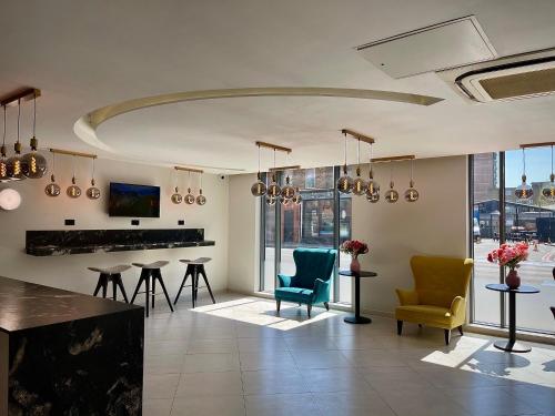 Gallery image of Axiom Park Hotel in London