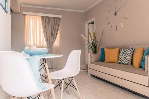 Φωτογραφία από το άλμπουμ του Remvi Deluxe Apartment 104 with Sea View στην Κάρπαθο