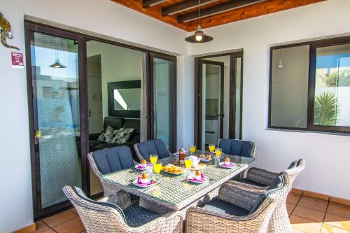 Casa Carra - LH207 By Villas Now Ltd