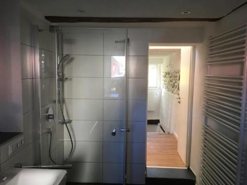 Bilik mandi di Ferienhaus Carpe diem