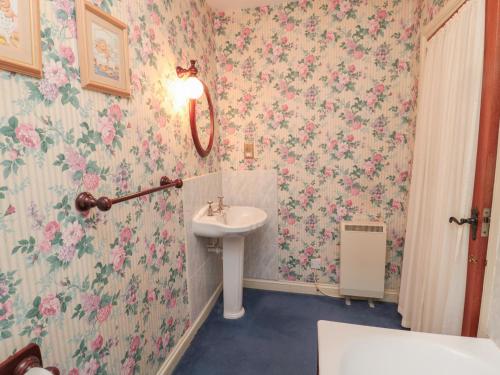 Gallery image of Blueberry Cottage in Wooler
