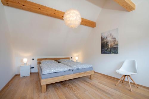 Een bed of bedden in een kamer bij Lang´s Ferienhaus im Weschnitztal