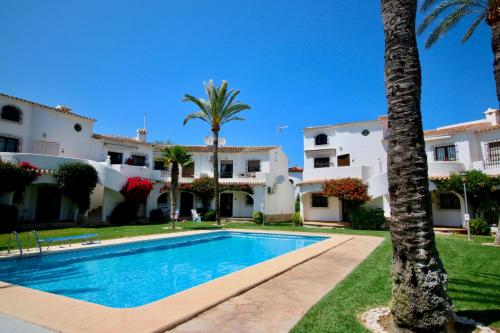 Oasis Parc 45 by CARLOSFERIEN