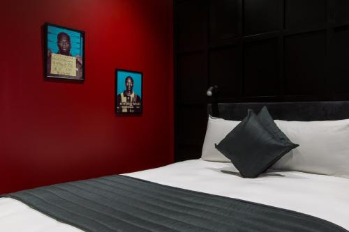 Katil atau katil-katil dalam bilik di Duke Street Boutique Hotel