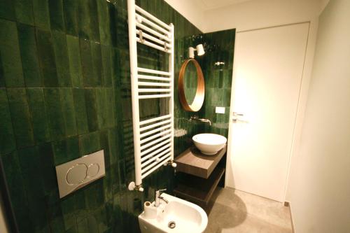 Delmirani's Book Apartments - Vatican View photo 113