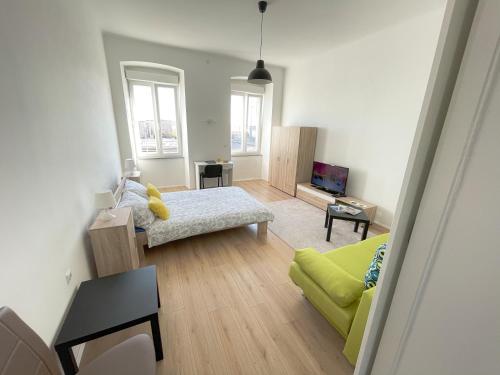 Sea star apartments