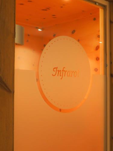 a sign on a door with the word intreprio on it at Gästehaus Mathies in Mittelberg