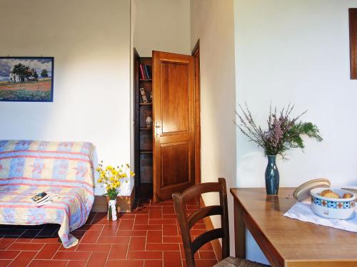 Ένα ή περισσότερα κρεβάτια σε δωμάτιο στο Apartment Pulcino n-3 by Interhome