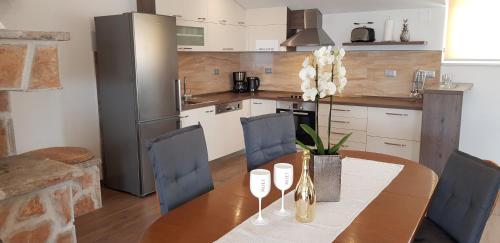 Luxury Apartment Huljic