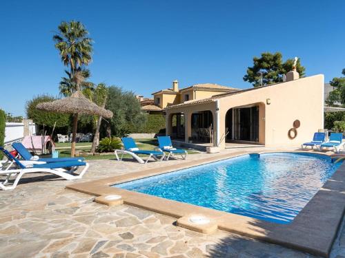 Villa Iris