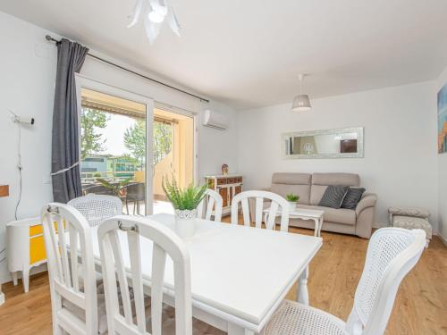 Apartment Port Emporda by Interhome
