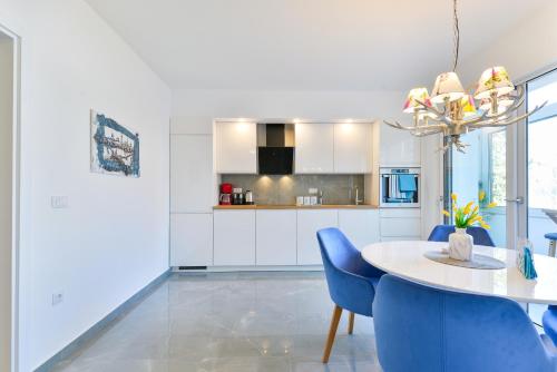 PIA Apartment