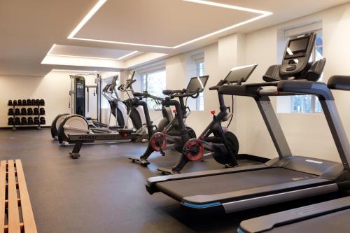 Das Fitnesscenter und/oder die Fitnesseinrichtungen in der Unterkunft Kimpton Sylvan Hotel Buckhead Atlanta