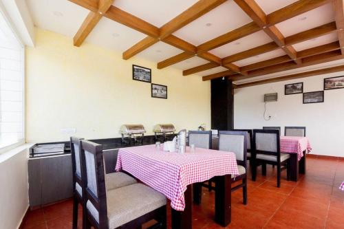 Gallery image of FabHotel Sholas Residency I in Ooty