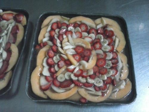 two plastic trays of food with fruit on them at Hotel Piccolo Paradiso in Peschici