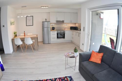 Fűzliget Ezüstnyár