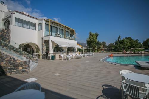 The swimming pool at or close to Almyra Hotel & Village