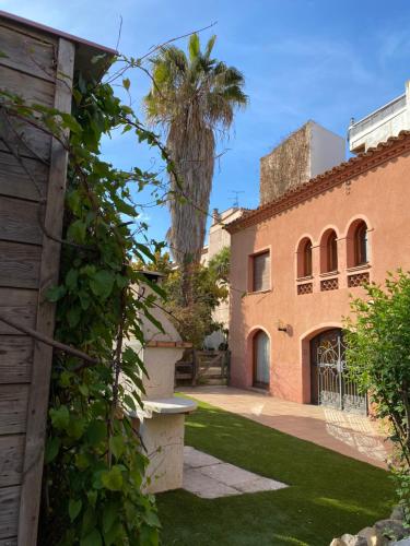 MASÍA CAN GEMENUT, a 5O METROS DEL MAR