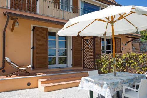 Gallery image of Bilocale Silvia con vista mare - Goelba in Portoferraio