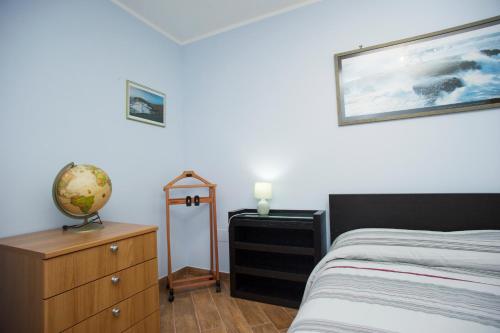 Posteľ alebo postele v izbe v ubytovaní Bilocale Silvia con vista mare - Goelba